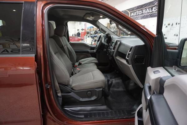 **Seats Six/Back Up Camera/Great Deal**2015 Ford F150 XLT - cars &... for sale in Ammon, ID – photo 9