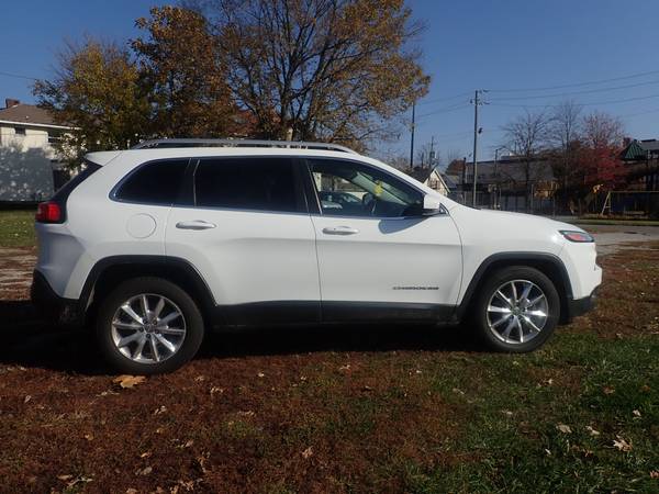 2014 Jeep Cherokee Limited - cars & trucks - by dealer - vehicle... for sale in Indianapolis, IN – photo 8