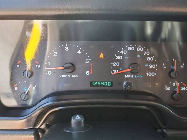 2006 JEEP WRANGLER X---2 DR---4WD--129K MILES-- YELLOW - cars &... for sale in Lenoir, SC – photo 17