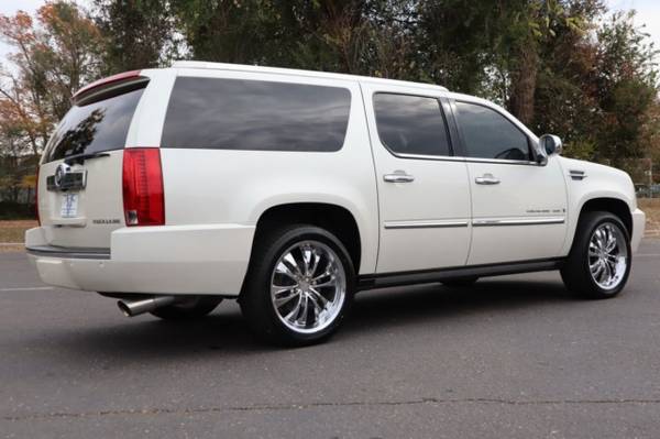 2008 Cadillac Escalade ESV Base - cars & trucks - by dealer -... for sale in Longmont, CO – photo 4