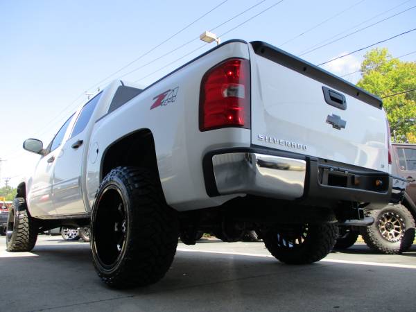 LIFTED 2013 CHEVY SILVERADO 1500 4X4 20" HOSTILES *NEW 33X12.50 MT'S!* for sale in KERNERSVILLE, NC – photo 5
