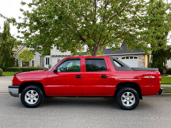 Reliable 2005 Chevy Avalanche 4x4 Strong Chevy! Family Ownd - cars & for sale in Mill Creek, WA