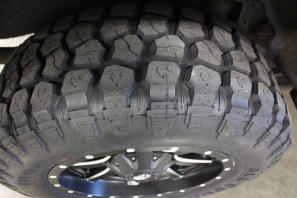 '15 Toyota 4Runner SR5 Premium/THIRD ROW/ 3 Lift/ Ironman tires/ Fuel for sale in Hillsboro, OR – photo 6