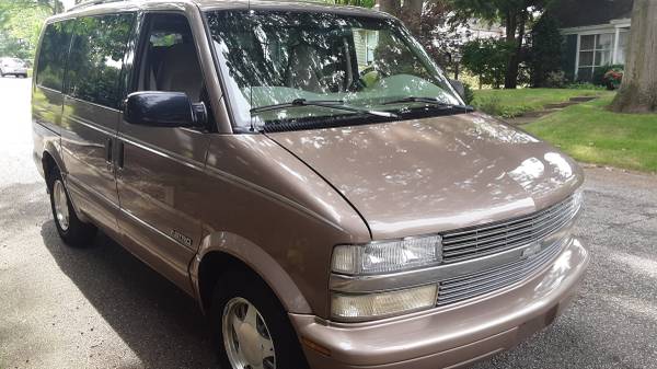 2000 Chevy Astro mini van for sale in South Bend, IN – photo 15
