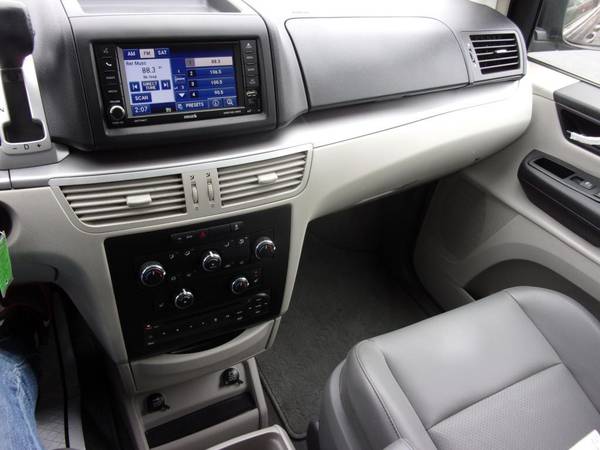 2012 Volkswagen Routan SE - cars & trucks - by dealer - vehicle... for sale in Idaho Falls, ID – photo 24
