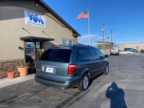 2005 Chrysler Town & Country Minivan Clean Carfax Leather for sale in Nampa, ID – photo 3
