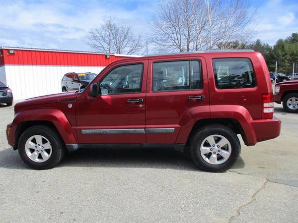 2012 Jeep Liberty Sport 4WD - - by dealer - vehicle for sale in Somersworth , NH – photo 8
