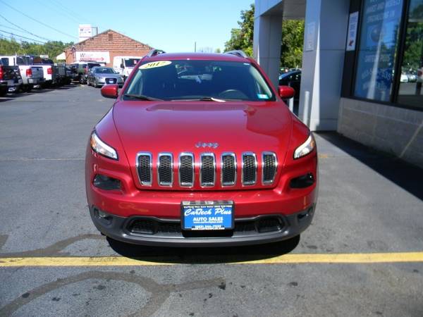2017 Jeep Cherokee LATITUDE 4WD 2.4L 4 CYL. GAS SIPPING SUV - cars &... for sale in Plaistow, MA – photo 3