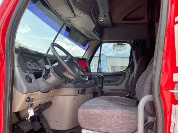 2012 SEMI TRUCK FREIGHTLINER CASCADIA - - by dealer for sale in Palm Coast, FL – photo 9