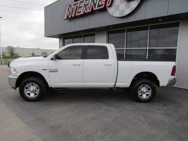 2015 Ram 2500 4WD Crew Cab 149 SLT Bright Whit for sale in Omaha, NE – photo 4