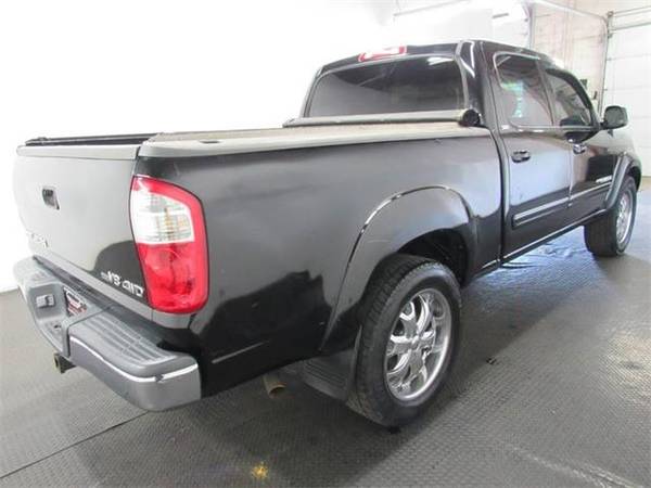2005 Toyota Tundra truck SR5 4dr Double Cab 4WD SB V8 - Black for sale in Fairfield, OH – photo 8