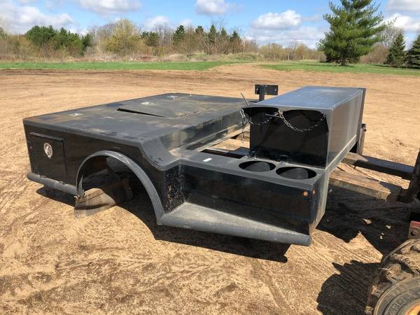 FLATBED & STAKE SIDE TRUCKS CAB AND CHASSIS DUMP TRUCK 4X4 Gas for sale in western KY, KY – photo 17