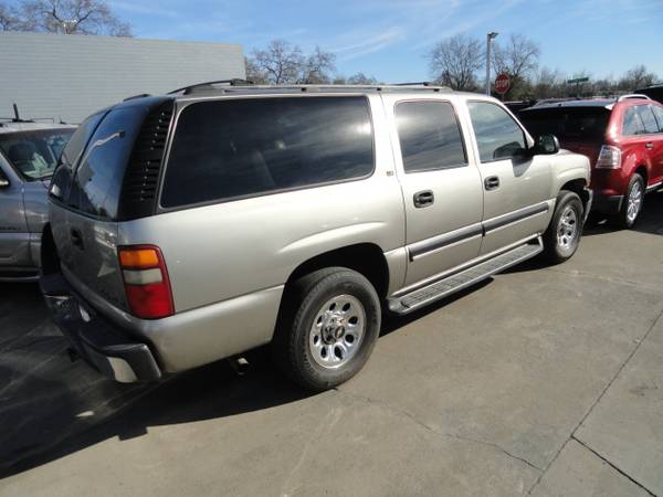 2001 CHEVROLET SUBURBAN 4X4 - - by dealer - vehicle for sale in Gridley, CA – photo 2