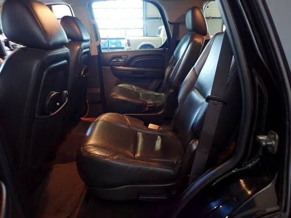 2012 Cadillac Escalade - - by dealer - vehicle for sale in Gretna, IA – photo 15