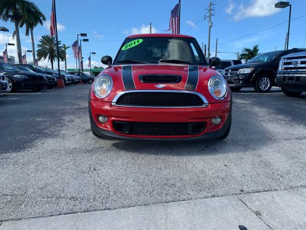 2011 MINI COOPER S MANUAL - EZ TO FINANCE CALL - cars & trucks - by... for sale in Hallandale, FL – photo 3