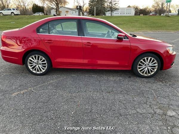 2011 Volkswagen Jetta SEL 6-Speed Automatic - cars & trucks - by... for sale in Fort Atkinson, WI – photo 6