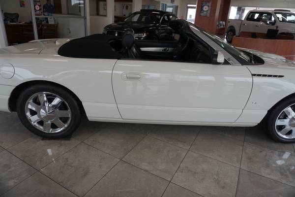 IMMACULATE 2003 THUNDERBIRD CONVERTABLE WITH HARDTOP! Low, Low for sale in Alva, KS – photo 7