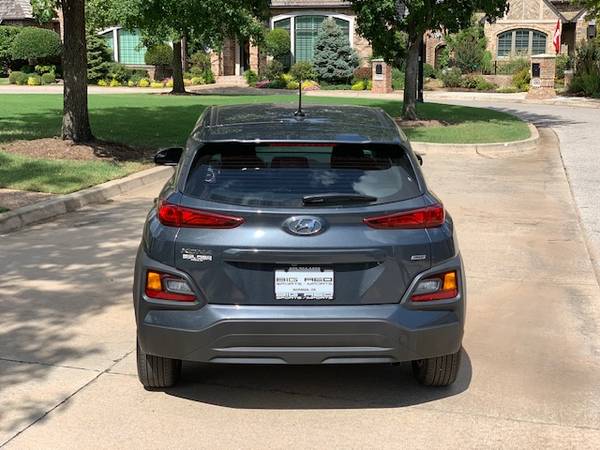 2019 HYUNDAI KONA SE AWD!! ONLY 7,779 MILES!! 1 OWNER!! 30+ MPG!! for sale in Norman, KS – photo 12