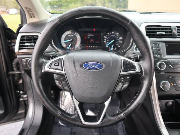 2017 Ford Fusion SE FWD - cars & trucks - by dealer - vehicle... for sale in Spring Hill, FL – photo 12