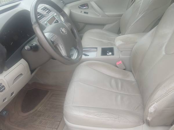 2007 Toyota Camry Hybrid - cars & trucks - by owner - vehicle... for sale in Chicago, IL – photo 7