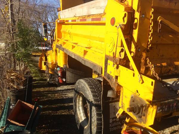 Dump Plow Truck, Salt Spreader,Diesel DT466,58K... for sale in Midlothian, IL – photo 19