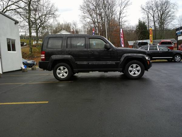 2009 Jeep Liberty 4WD 4dr Sport - cars & trucks - by dealer -... for sale in Hooksett, MA – photo 4