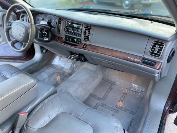 1999 Buick Park Avenue COLD AC CD Player Leather Interior Clean CAR for sale in Pompano Beach, FL – photo 19