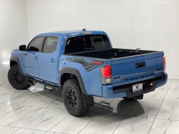 2018 Toyota Tacoma TRD Sport 4x4 4dr Double Cab 5.0 ft SB 6A - cars... for sale in Rancho Cordova, CA – photo 12
