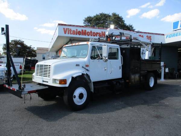 2000 International 4700 DT 4700 CRANE TRUCK CREW CAB - cars & trucks... for sale in South Amboy, CT – photo 3