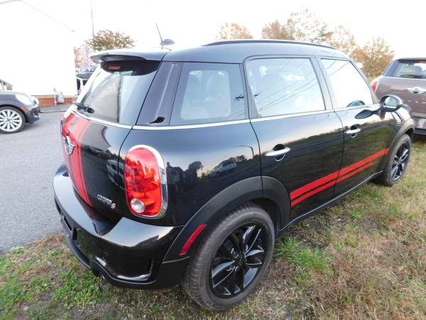 2011 Mini Cooper Countryman S 6 speed Manual Loaded - cars & trucks... for sale in Mooresville, NC – photo 4