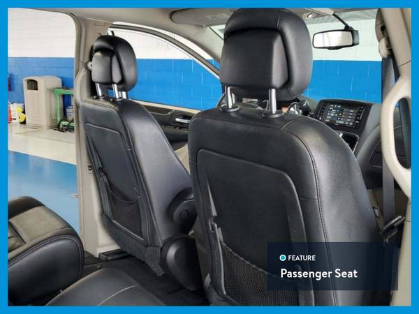 2016 Chrysler Town and Country Touring Minivan 4D van WHITE for sale in Sausalito, CA – photo 22