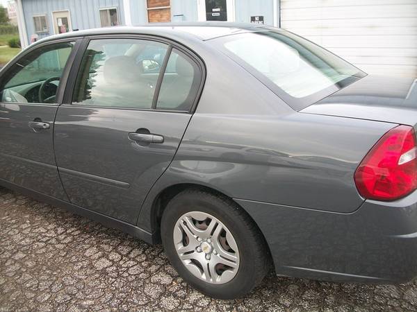 2007 Chevy Malibu LS - cars & trucks - by dealer - vehicle... for sale in Normal, IL – photo 4
