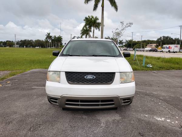 2006 FORD FREESTYLE SE 7 PASSENGER SUV ($600 DOWN WE FINANCE ALL) for sale in Pompano Beach, FL – photo 3