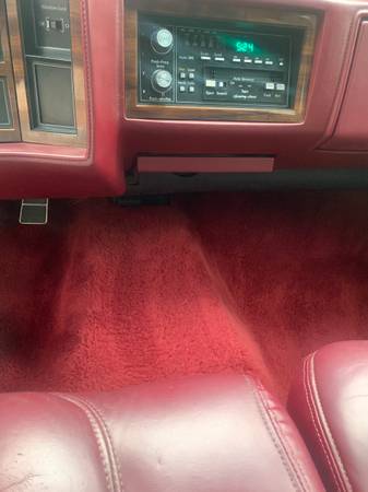 1992 Cadillac Limited addition gold package one owner mint condition for sale in Cumberland, RI – photo 17