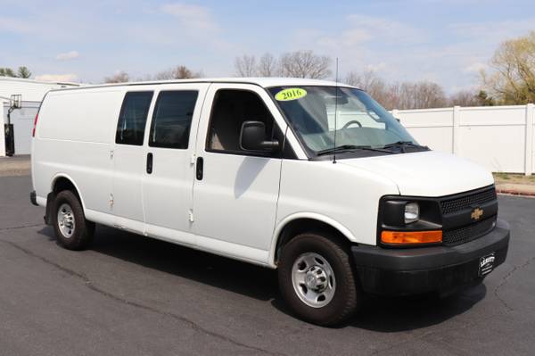 2016 Chevrolet Express Cargo Van 2500 EXT 4 8L V8 for sale in Plaistow, MA – photo 13