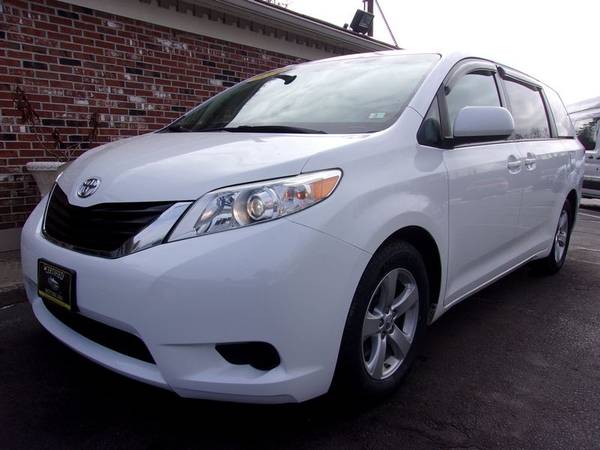 2014 Toyota Sienna LE 8-Seat, 101k Miles, White/Grey, P Doors for sale in Franklin, VT – photo 7