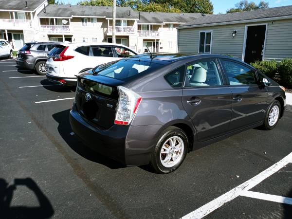 2011 Toyota Prius Hybrid - cars & trucks - by owner - vehicle... for sale in Lebanon, PA – photo 8