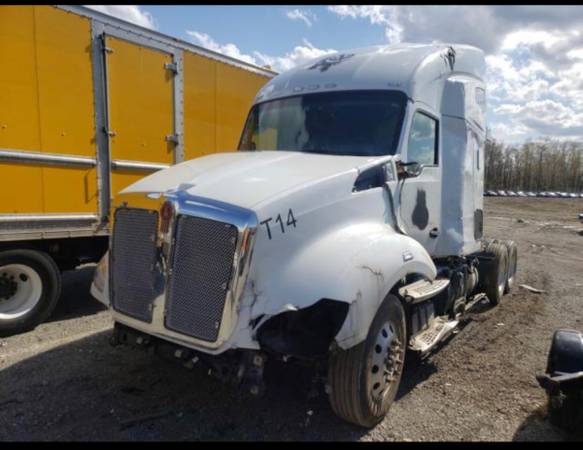 2019 Kenworth t680! 196k miles AUCTION! for sale in Pittsburgh, PA – photo 2