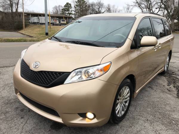 2012 TOYOTA SIENNA XLE 107, 000 MILES - - by dealer for sale in Smyrna, TN – photo 2