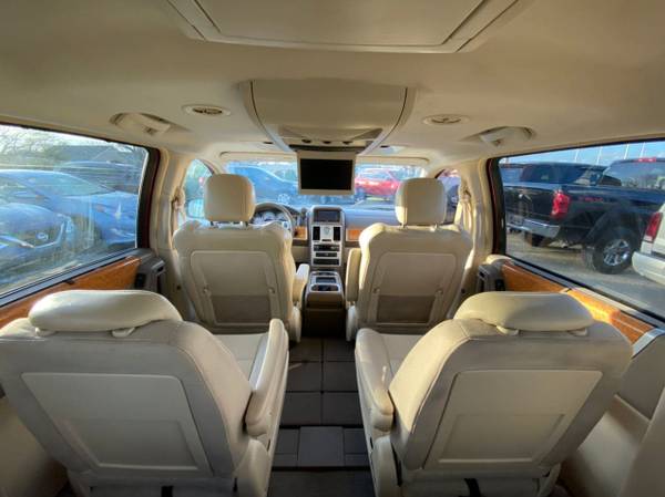 2009 Chrysler Town & Country Limited (FREE WARRANTY) - cars & trucks... for sale in Lafayette, IN – photo 12