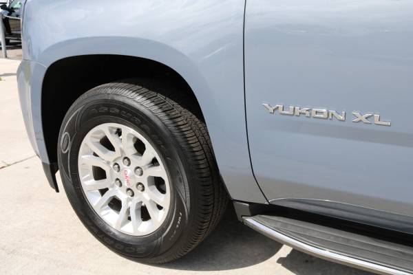 GMC YUKON XL - cars & trucks - by dealer - vehicle automotive sale for sale in Hialeah, FL – photo 9