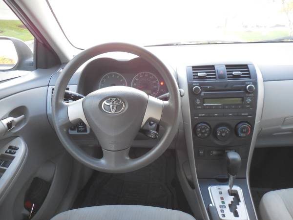 2010 Toyota Corolla LE - cars & trucks - by owner - vehicle... for sale in Bartlett, IL – photo 17