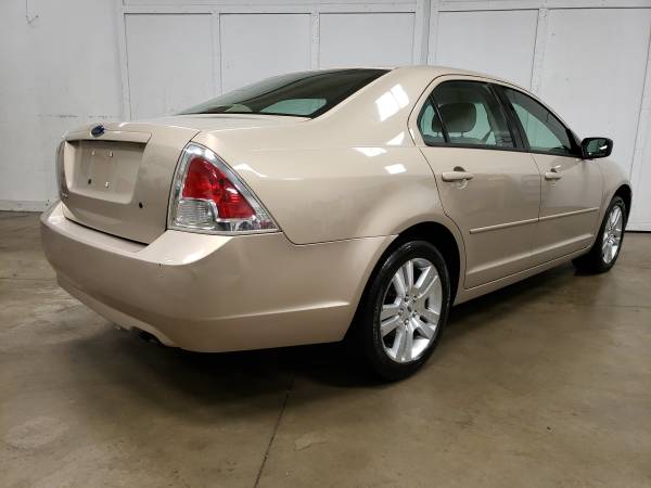2006 Ford Fusion 2.3L 4C - cars & trucks - by dealer - vehicle... for sale in Lake In The Hills, IL – photo 6