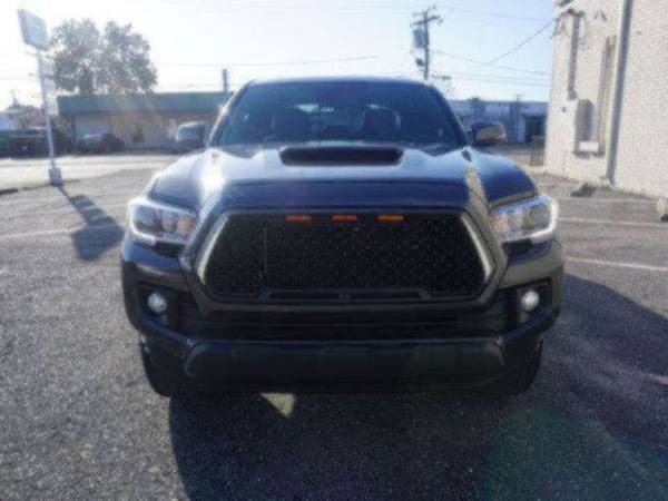 ►►►2019 Toyota Tacoma Double Cab - cars & trucks - by dealer -... for sale in Metairie, FL – photo 2