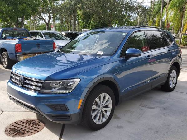 2018 *Volkswagen* *Tiguan* *2.0T S FWD* Silk Blue Me - cars & trucks... for sale in Coconut Creek, FL – photo 3