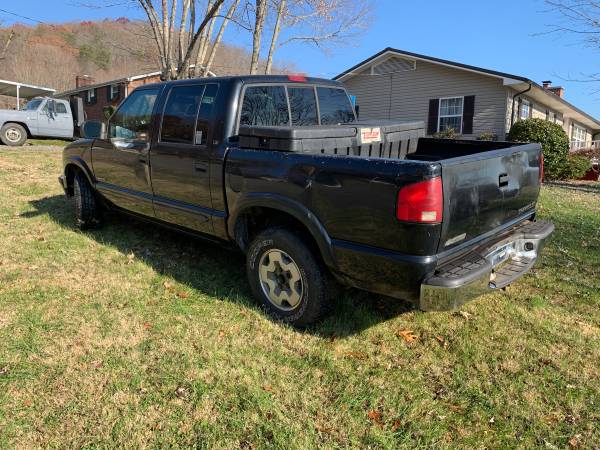 2002 Chevy S10 4 door - cars & trucks - by owner - vehicle... for sale in Rogersville, TN – photo 2