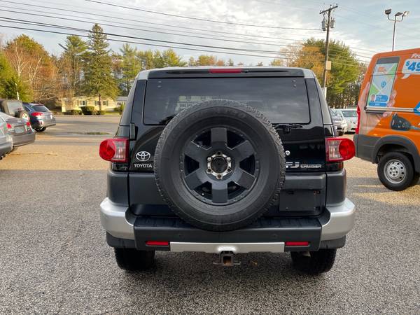 2007 TOYOTA FJ CRUISER LOW MILES WARRANTY INSPECTED - cars & trucks... for sale in North hampton, NH – photo 6