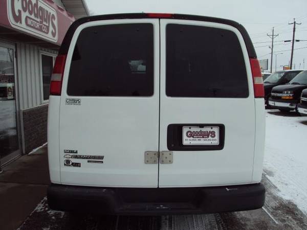 2011 Chevrolet Express Passenger 2500 135 1LS 4X4 QUIGLEY 12... for sale in waite park, OR – photo 2