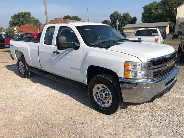 2013 Chevrolet Chevy Silverado 3500HD Work Truck 4x4 4dr Extended Cab for sale in Lancaster, OH – photo 3
