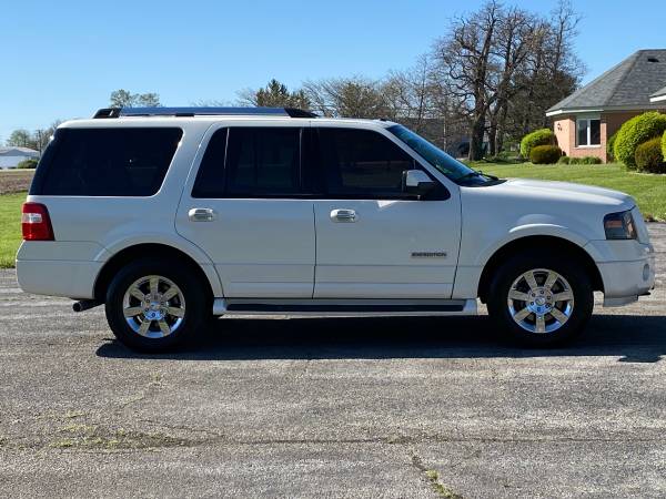 2007 Ford Expedition Limited 4X4 only 138, 000 miles no Rust! 14, 500 for sale in Chesterfield Indiana, IN – photo 2